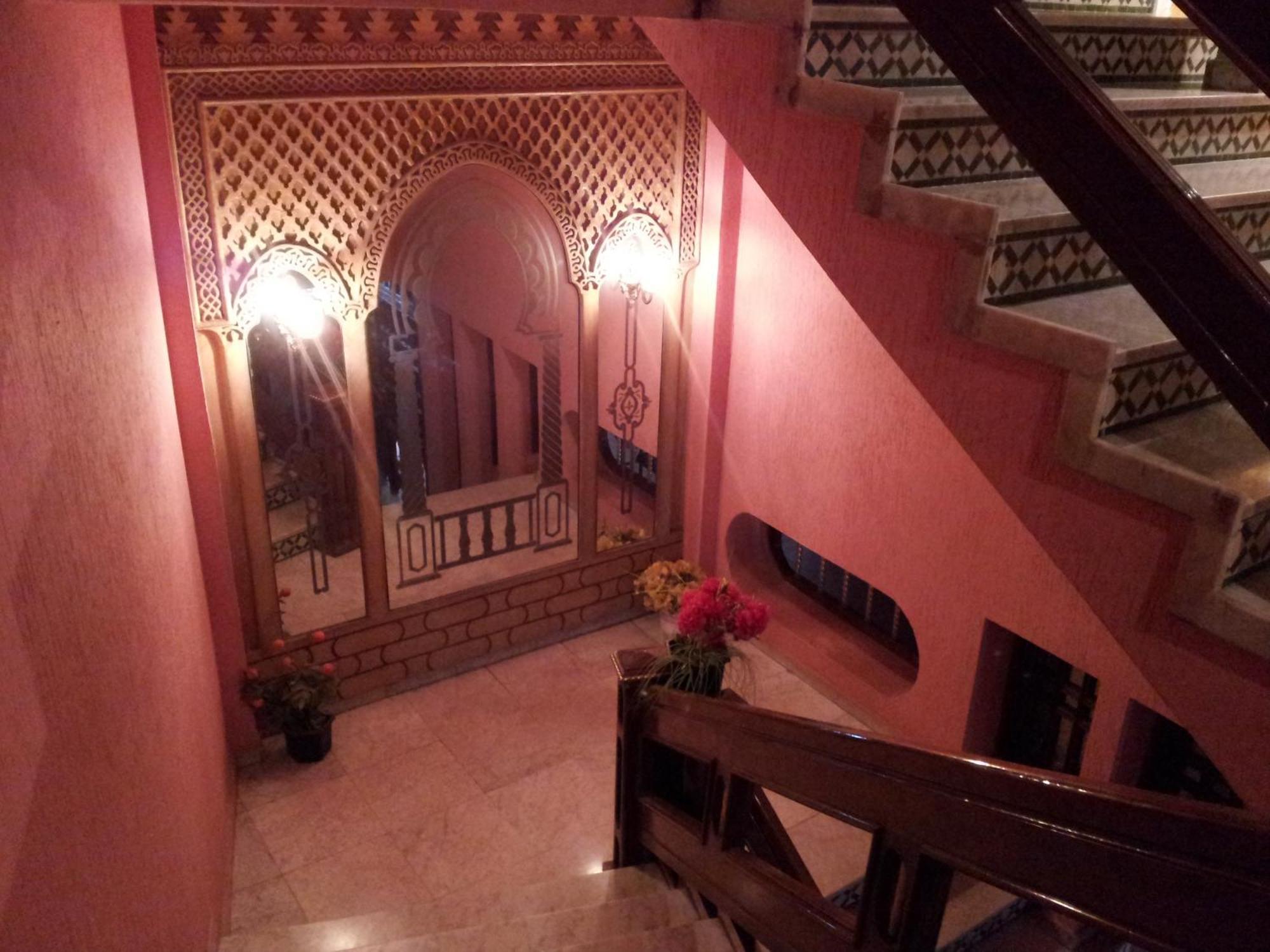 Hotel La Giralda นาดอร์ ภายนอก รูปภาพ
